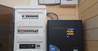 Установка и подключение стабилизаторов напряжения от 566 руб в Чистополе - ЭлектроЧст